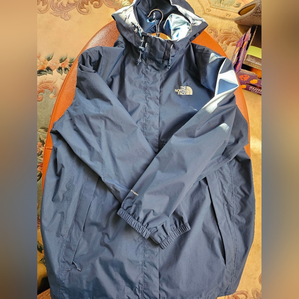 The North Face Women's wind/Rain jacket